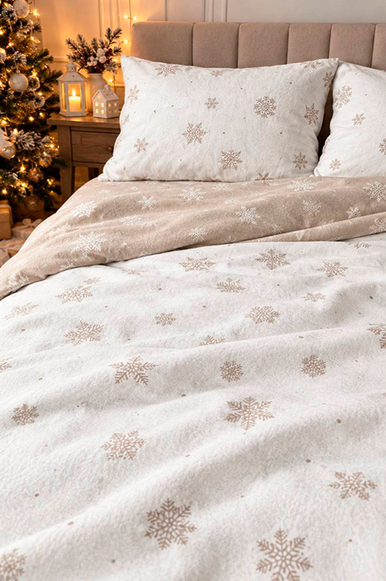 Комплект постільної білизни з фланелю (сімейний) Mazani Сніжинки (white/beige) | Mazani - 1